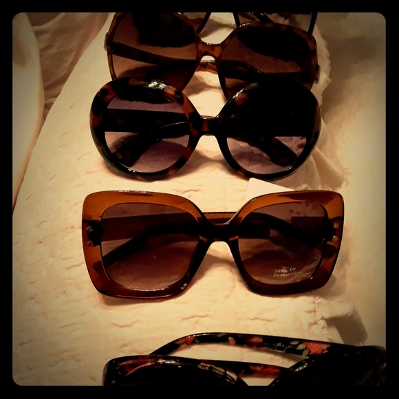 Sunglasses - Picture 1 of 1